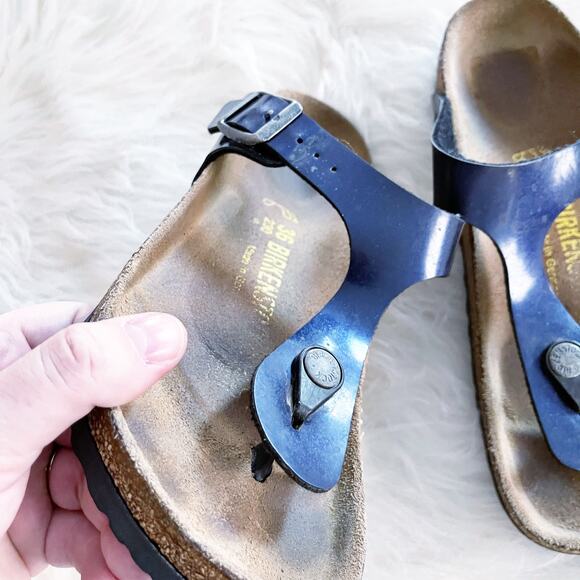 Birkenstock Gizeh Birko-Flor Patent in Navy - Picture 4 of 9